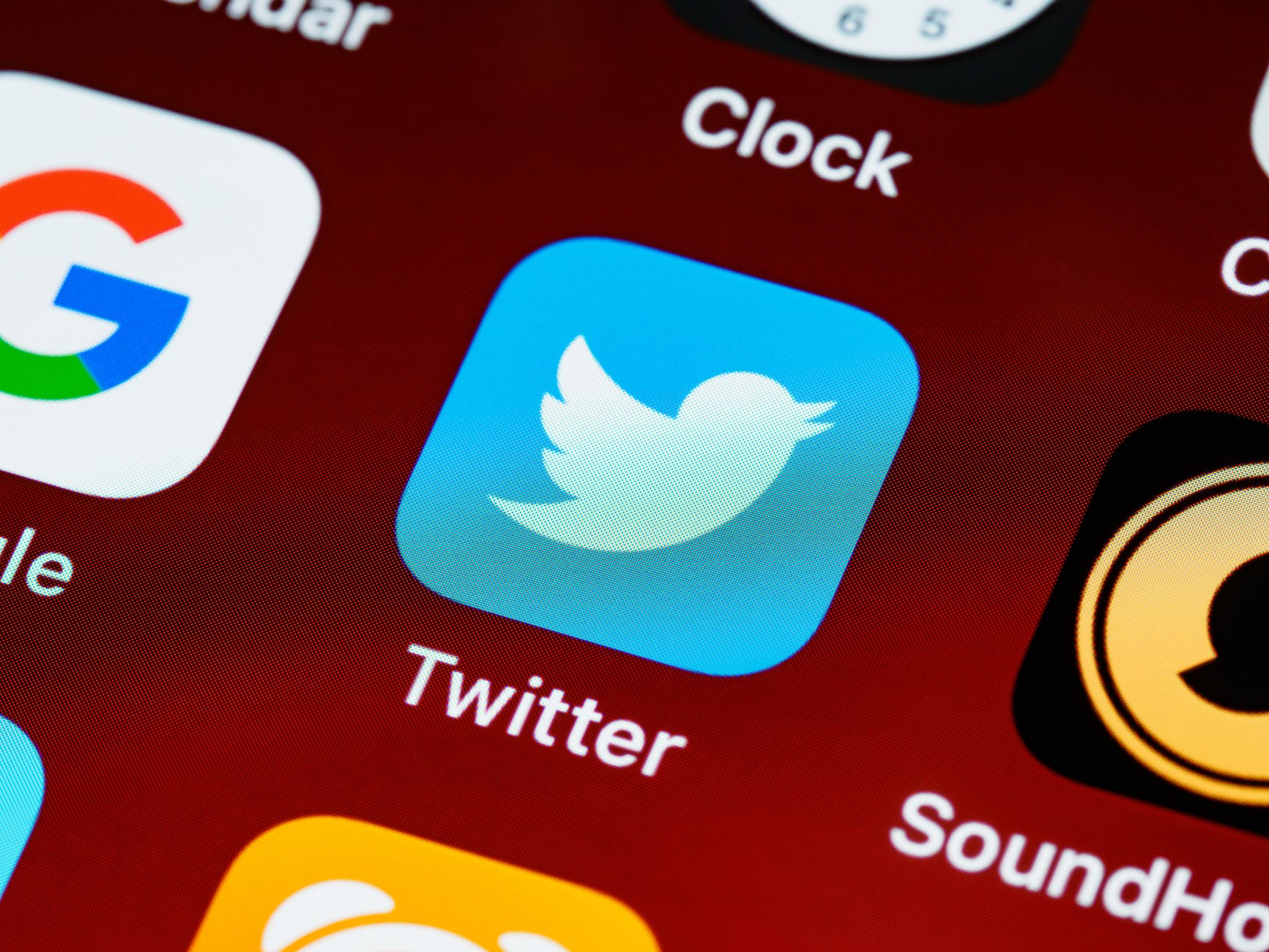 Twitter Executives Support Elon Musk's $44 Billion Deal
