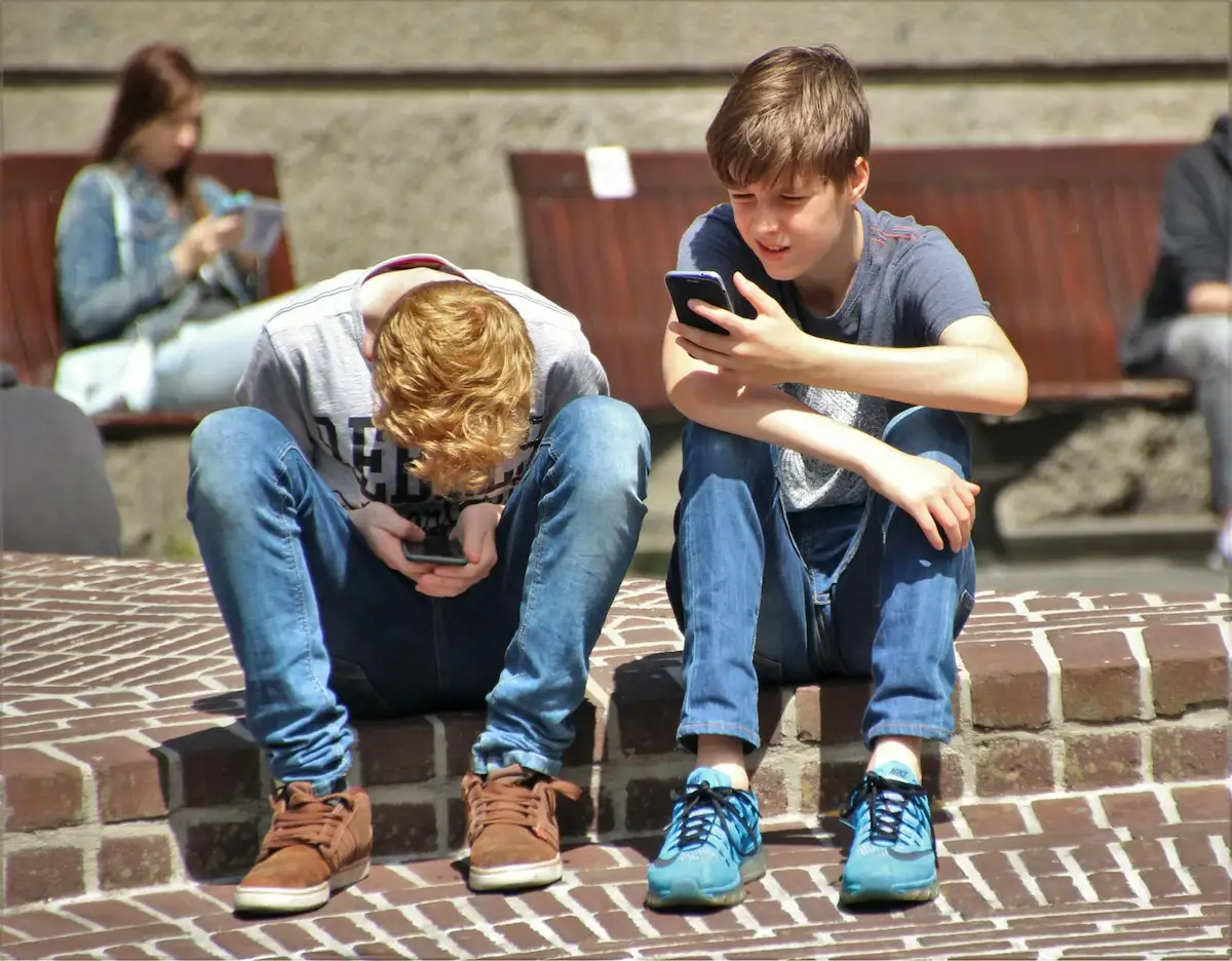 Smartphones might be bad for physical health